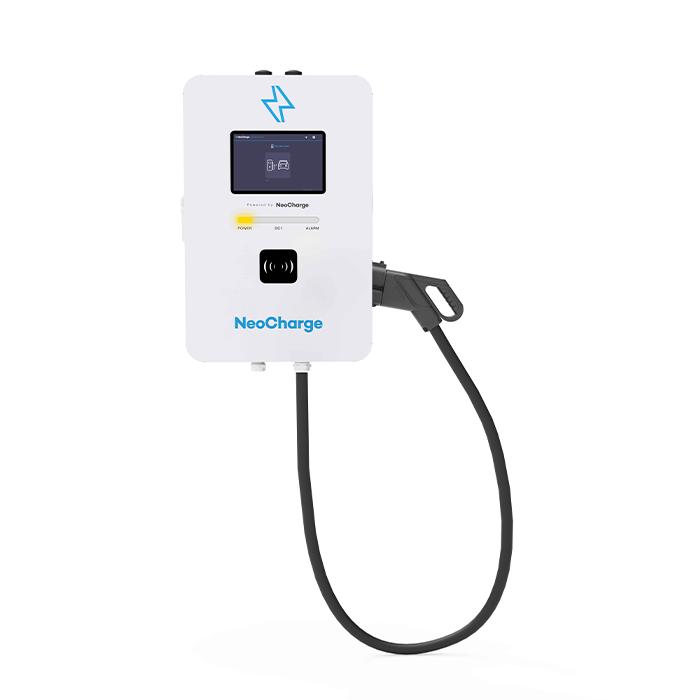Carregador de Carro Elétrico DC NeoCharge com potência até 30 kW com plug Tipo CCS2. Apresenta função Smart para controle e monitoramento. Recarrega o carro elétrico entre 40 a 80 minutos. Conta com garantia de 2 anos contra defeito de fabricação.