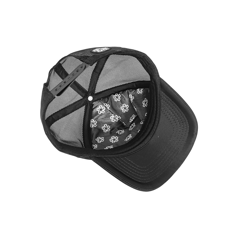 Imagem 3 do produto: Boné Trucker com Logo em Relevo Emborrachado