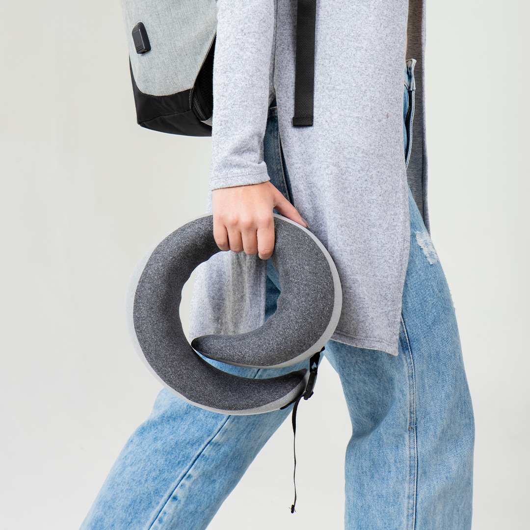 Imagem 2 do produto: Travel Pillow U - IWS Flow Cinza